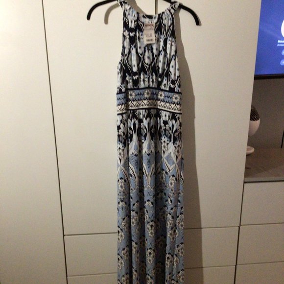 New-Dress-Size 6 - Picture 1 of 2